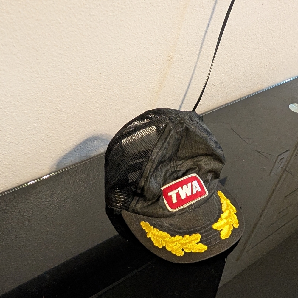 Vtg TWA Airlines Patch Trucker Hat Snapback